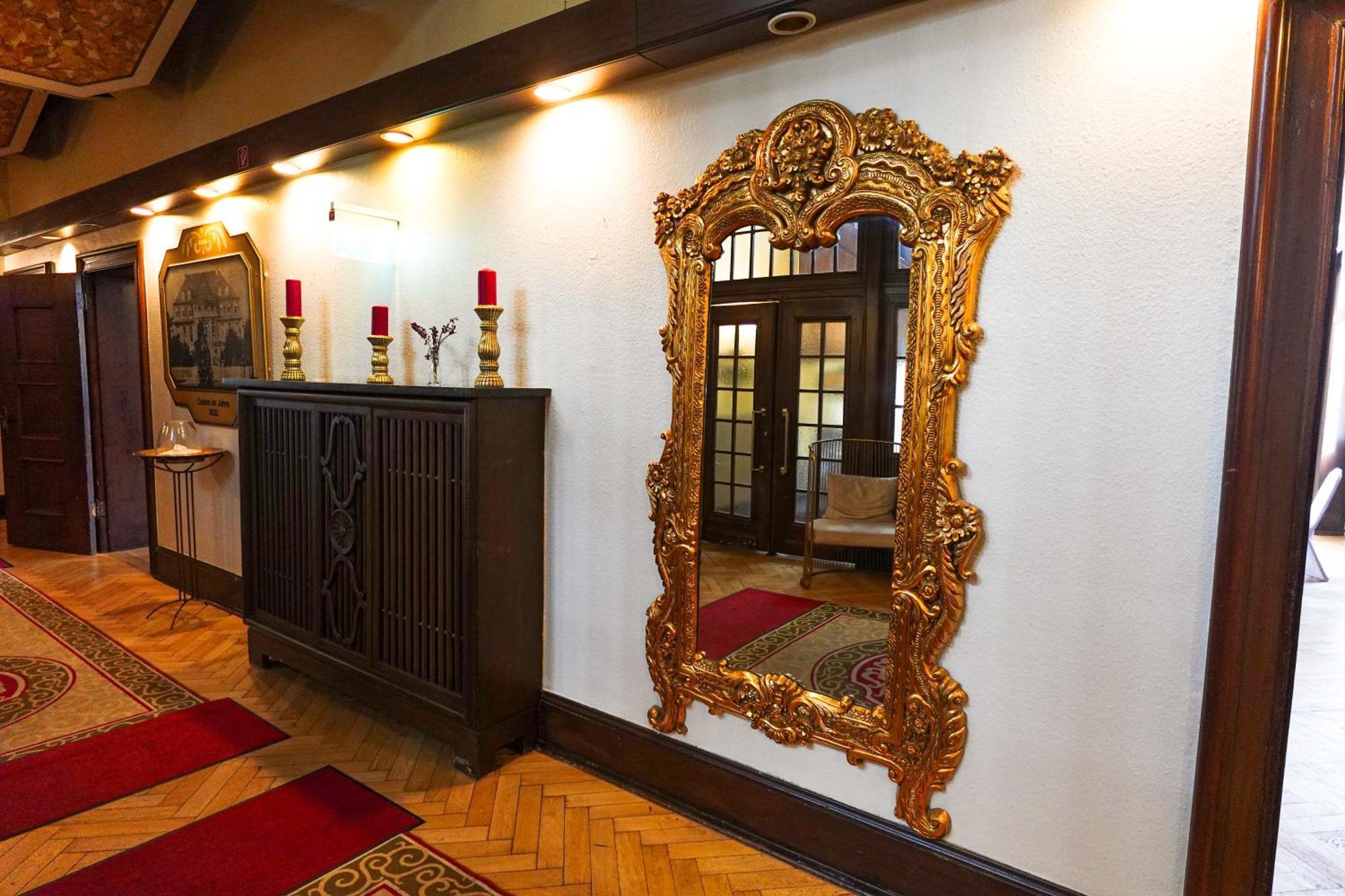 Hotel Casino Im Park Камп-Линтфорт Екстериор снимка